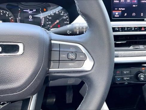 Used 2022 Jeep Compass Latitude AWD/4WD image 21
