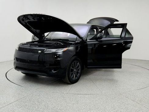 Certified 2023 Land Rover Range Rover Sport SE image 9