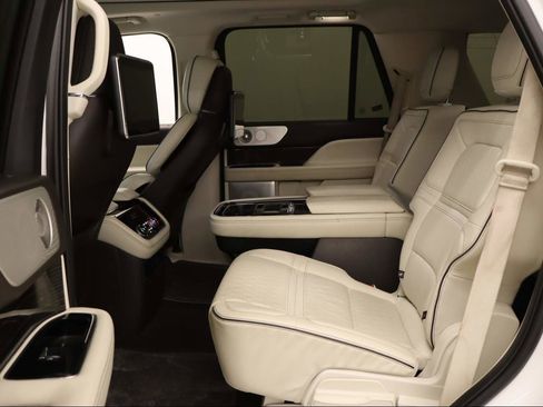 Used 2021 Lincoln Navigator Black Label image 7