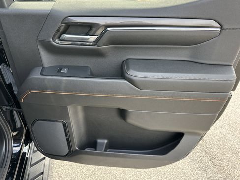 Certified 2024 GMC Sierra 1500 AT4 w/ Technology Package image 17