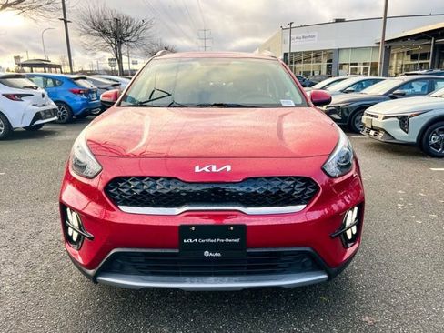 Certified 2022 Kia Niro LX image 4