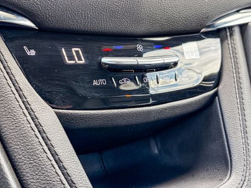 Certified 2025 Cadillac XT6 Luxury FWD image 24