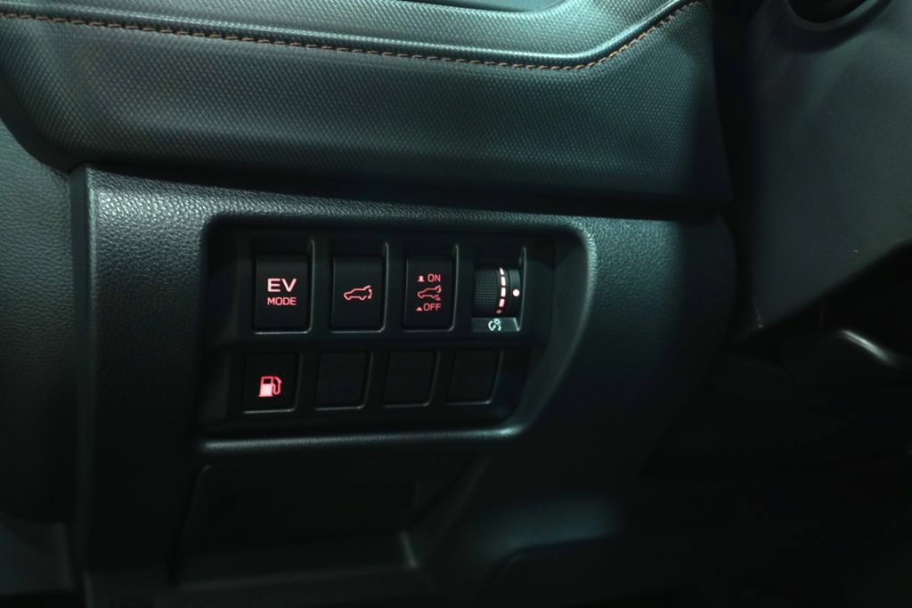 Used 2025 Subaru Forester Touring AWD/4WD image 26