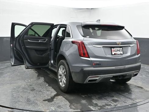 Used 2020 Cadillac XT5 Premium Luxury image 36