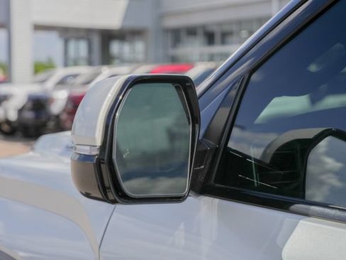 Used 2023 Toyota Sequoia Platinum AWD/4WD image 12