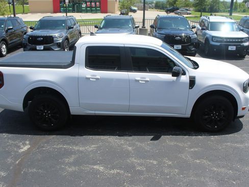 Used 2023 Ford Maverick Lariat w/ Black Appearance Package FWD image 9