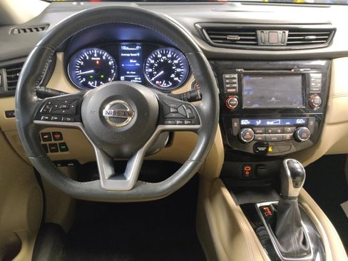 Used 2017 Nissan Rogue SL w/ SL Premium Package image 22