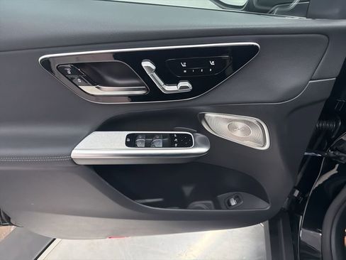 New 2026 Mercedes-Benz GLC 300 GLC 300 image 17