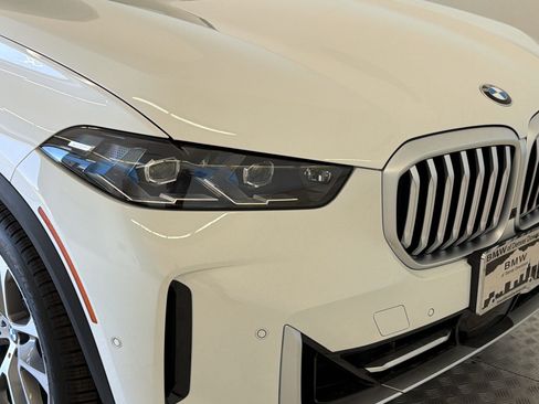 New 2026 BMW X5 xDrive40i w/ Premium Package AWD/4WD image 12