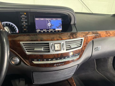 Used 2012 Mercedes-Benz S 550 4MATIC image 19