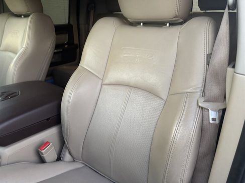 Used 2018 RAM 2500 Laramie w/ Convenience Group image 13