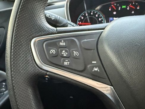 Used 2022 Chevrolet Equinox LS w/ LS Convenience Package image 14