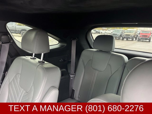 Used 2024 Kia Sorento SX Prestige w/ Sage Leather Package AWD/4WD image 20