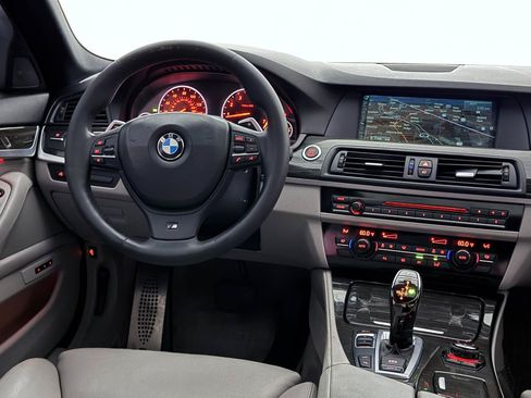 Used 2013 BMW 550i Sedan RWD image 29