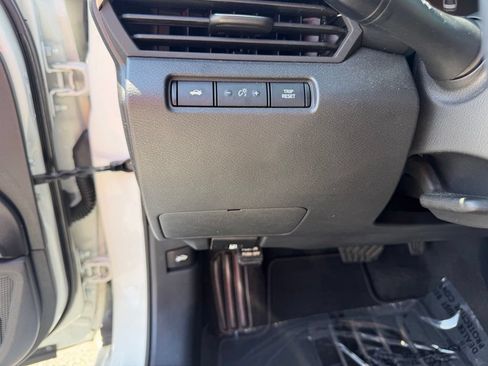 Used 2020 Nissan Altima 2.5 S FWD image 16