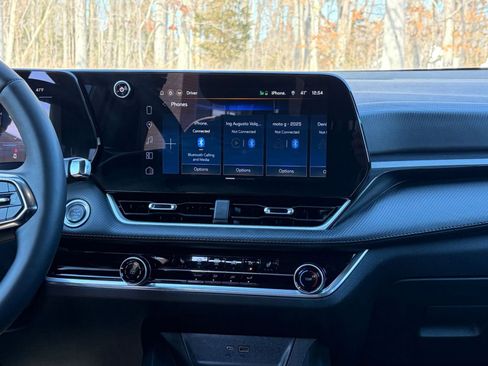 Used 2025 Chevrolet Equinox LT image 17