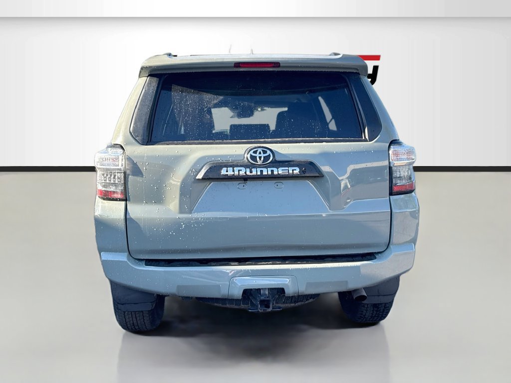Used 2023 Toyota 4Runner TRD Off-Road Premium AWD/4WD image 6