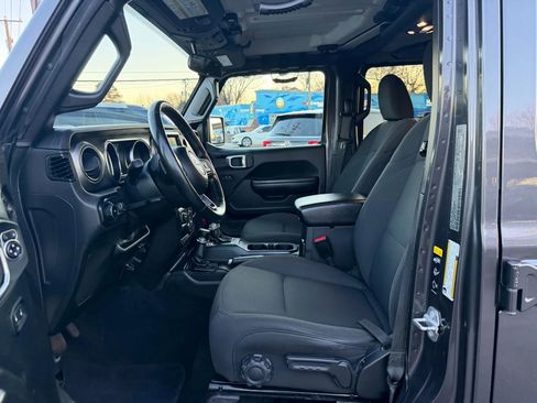 Used 2021 Jeep Wrangler Unlimited Sport image 14