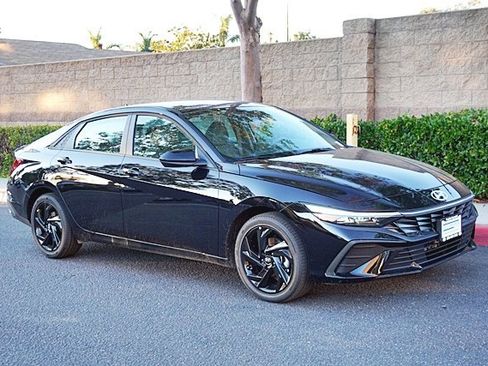 New 2026 Hyundai Elantra Sport image 6