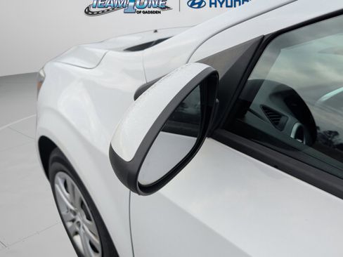 Used 2020 Chevrolet Sonic LT image 11