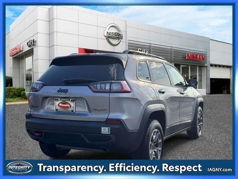 Used 2022 Jeep Cherokee Trailhawk w/ Comfort/Convenience Group AWD/4WD image 5