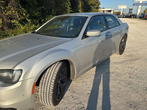 Used 2023 Chrysler 300 S image 1