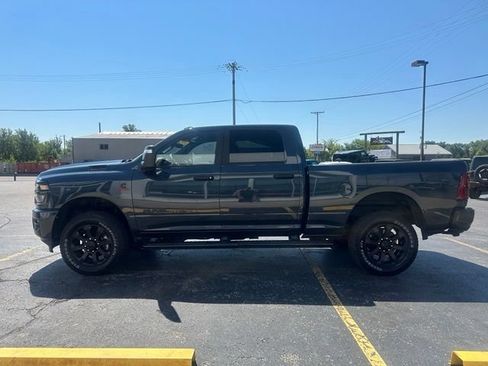 Used 2026 RAM 2500 Big Horn AWD/4WD image 8