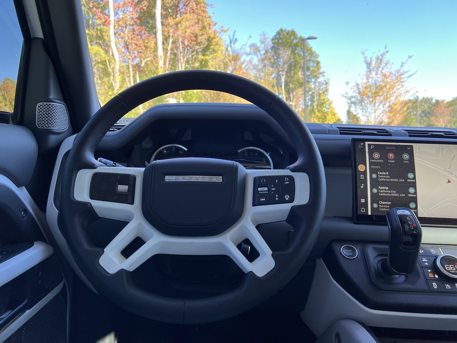 Used 2023 Land Rover Defender 130 First Edition AWD/4WD image 17