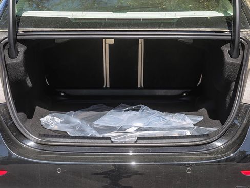 New 2026 Mercedes-Benz E 350 4MATIC Sedan image 24