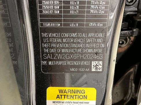 Used 2023 Land Rover Range Rover Evoque HST image 33