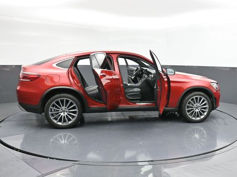 Used 2021 Mercedes-Benz GLC 300 4MATIC Coupe image 45