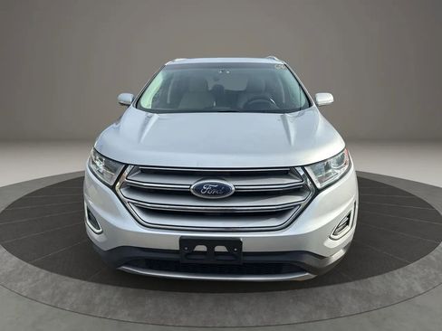 Used 2016 Ford Edge Titanium w/ Technology Package image 2