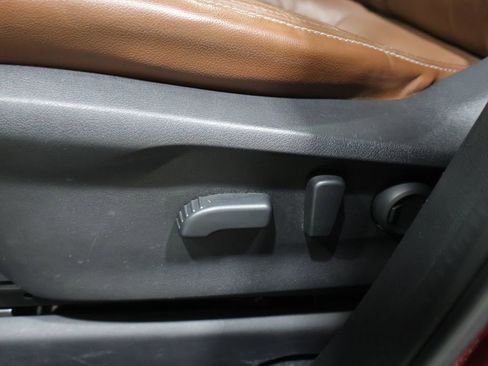 Used 2019 Subaru Ascent Touring w/ Popular Package #2A AWD/4WD image 12
