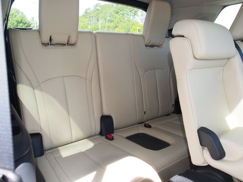 Used 2025 INFINITI QX60 Luxe AWD/4WD image 17