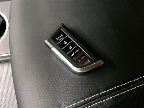 Used 2023 Acura MDX SH-AWD w/ Advance Package image 13