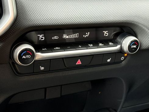 Certified 2025 MAZDA CX-50 2.5 Hybrid w/ Preferred Pkg image 22