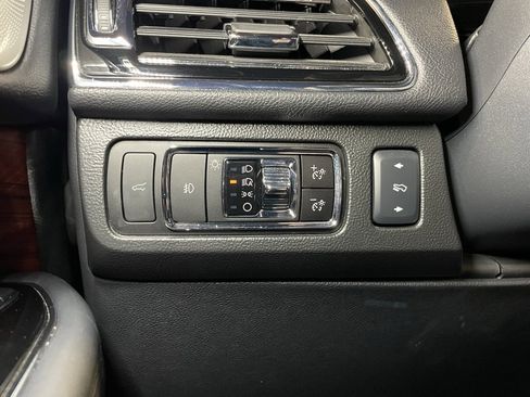 Used 2024 Lincoln Navigator Reserve image 24