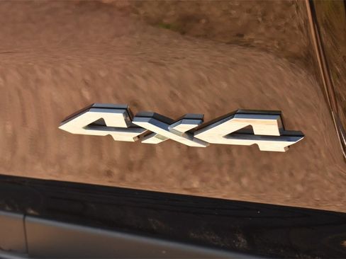 Used 2022 RAM 1500 Laramie w/ Sport Appearance Package image 23