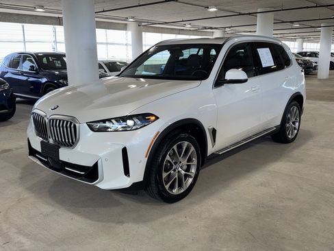 Certified 2026 BMW X5 xDrive40i AWD/4WD image 4