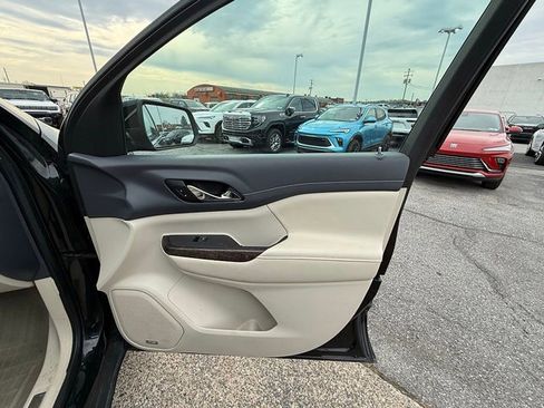 Used 2021 GMC Acadia Denali w/ Denali Ultimate Package image 20