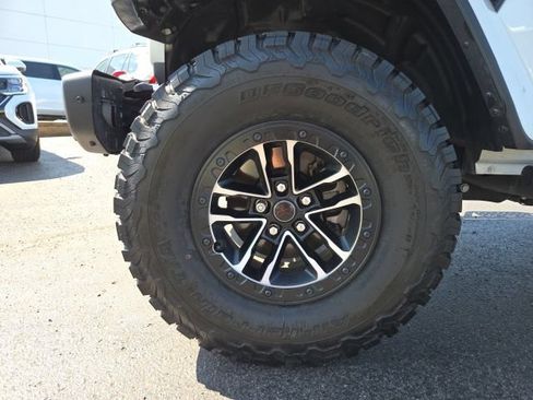 Used 2024 Jeep Wrangler Unlimited Rubicon AWD/4WD image 29