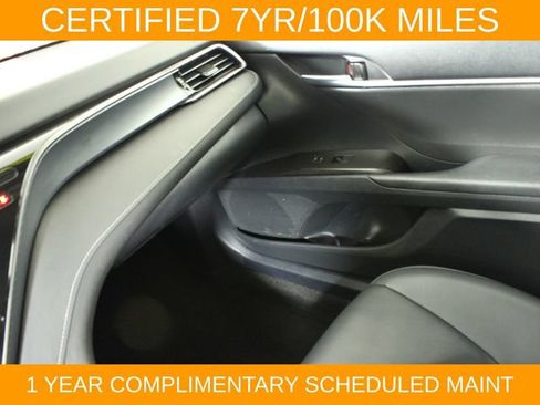 Used 2024 Toyota Camry SE w/ Convenience Package FWD image 17
