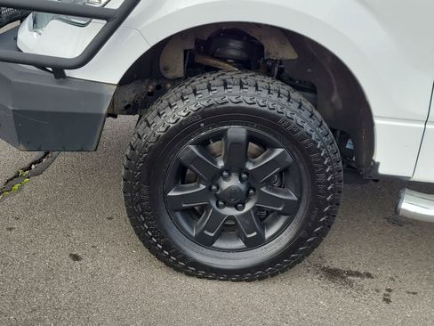 Used 2014 Ford F150 XLT w/ Equipment Group 302A Luxury image 16