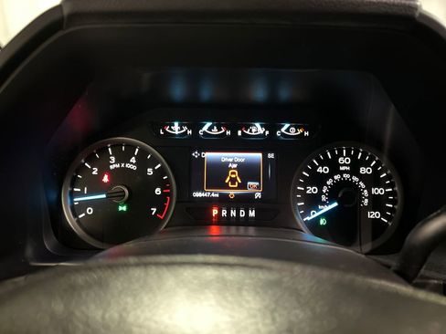 Used 2018 Ford F150 XLT w/ Equipment Group 302A Luxury image 16