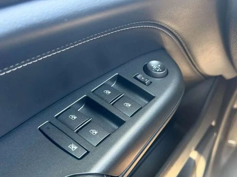 Used 2012 Cadillac SRX Luxury FWD image 18