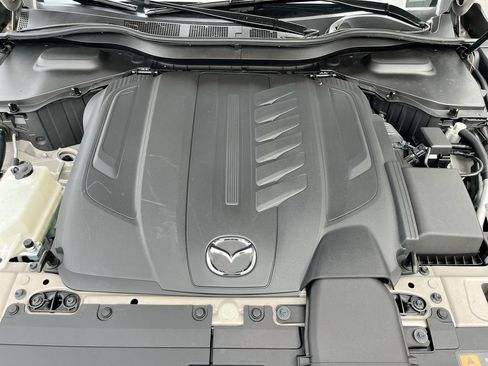Used 2024 MAZDA CX-90 3.3 Turbo w/ Preferred Package AWD/4WD image 10