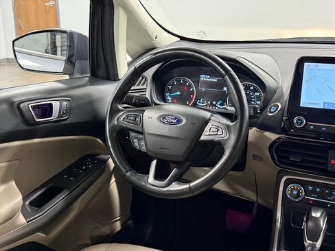 Used 2021 Ford EcoSport Titanium image 11