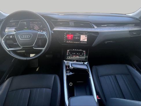 Used 2021 Audi e-tron Premium Plus w/ Premium Plus Package AWD/4WD image 14