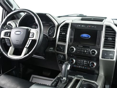 Used 2018 Ford F150 Lariat w/ Equipment Group 502A Luxury AWD/4WD image 8