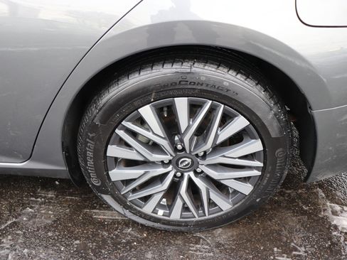 Used 2025 Nissan Altima 2.5 SV image 49